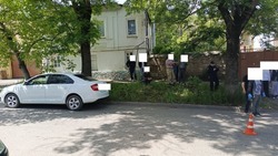 Автомобилистка сбила перебегавшую дорогу школьницу в Кисловодске