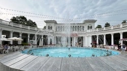 Ставропольский фотограф «починил» на снимках фонтан на Колоннаде в Кисловодске