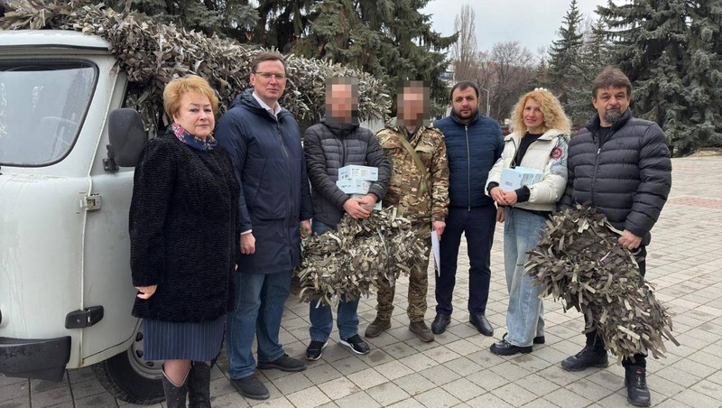 Администрация Кисловодска передала бойцам СВО автомобиль и оборудование