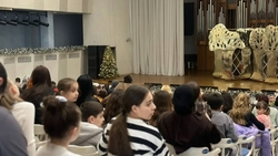 Ёлку главы Кисловодска посетили более 600 детей