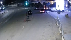 В Кисловодске нашли вандала, разбившего остановку на Курортном бульваре