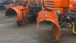 Первая в этом году обработка дорог от гололёда прошла в Кисловодске