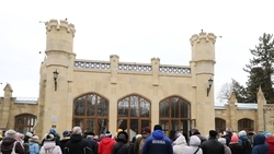 Дефиле в костюмах из вторсырья провели в Кисловодске в Нарзанной галерее