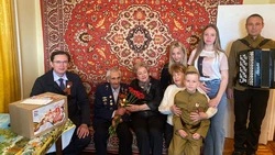 В Кисловодске поздравили с Днём Победы кавалера Ордена Отечественной войны