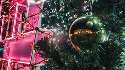 Трансляцию новогодней музыки запустили в подземных переходах Кисловодска