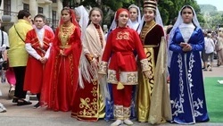 Парад национальностей стал частью празднования Дня Победы в Кисловодске