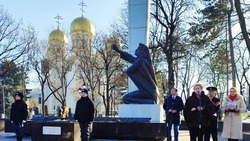 Кисловодск почтил память героев в День Героев Отечества