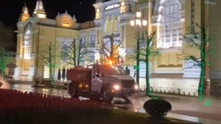 Улицы Кисловодска начали мыть шампунем
