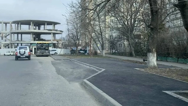 Автобусную остановку обустроили по 40 лет Октября в Кисловодске