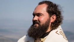 Мэрия Кисловодска поздравила архиепископа Пятигорского и Черкесского Феофилакта