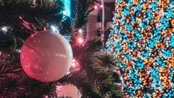 Конкурс на лучшую брендированную новогоднюю игрушку проводят в Кисловодске