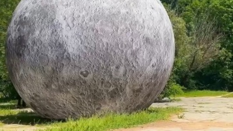 Луна вернулась в парк Кисловодска