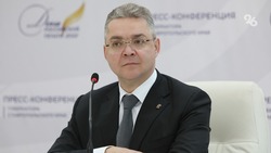 Жители задают вопросы на прямую линию губернатора Ставропольского края