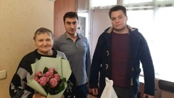 Кисловодские ветераны получили цветы и подарки от Владимира Путина 