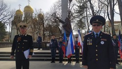 В Кисловодске прошёл автопробег в поддержку армии и президента России 