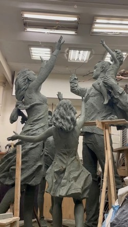Скульптурную композицию семье установят в Кисловодске